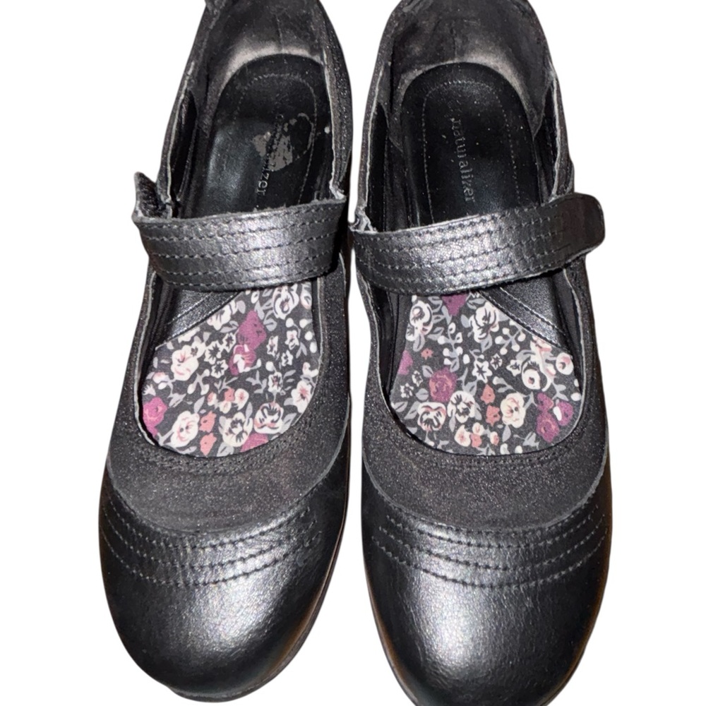 Naturalizer Jenna Mary Jane Comfort Shoes Size 10M Black Leather Wedge Heel